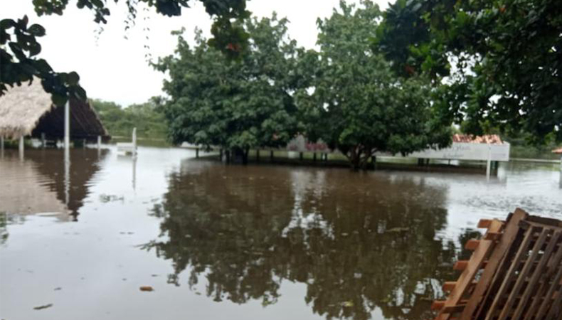 Os rios Marathaoan e Longá atingem a cota de inundações