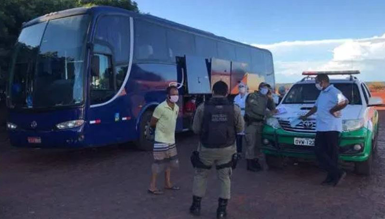 Ônibus apreendido