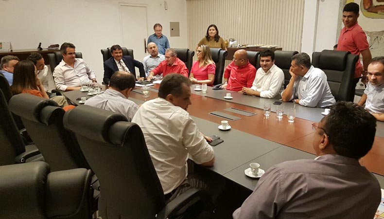 Reunião na casa do governador Wellington Dias entre PT e PROGRESSISTAS