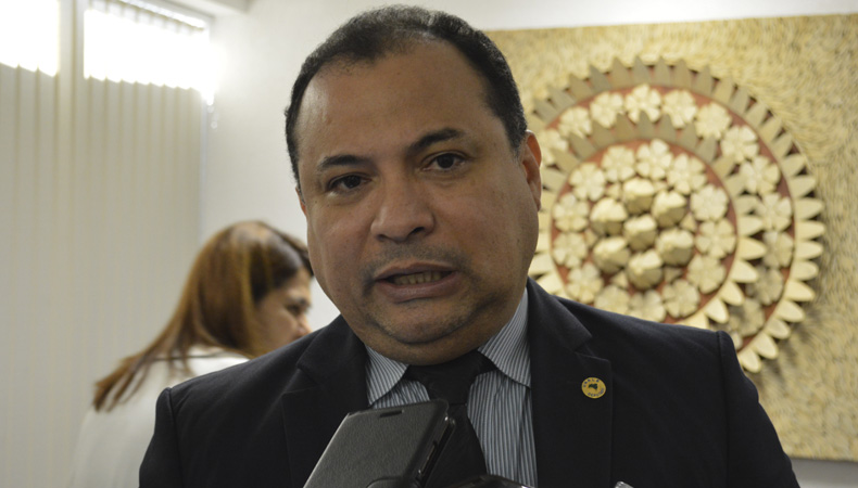 Deputado Estadual Evaldo Gomes (PTC)