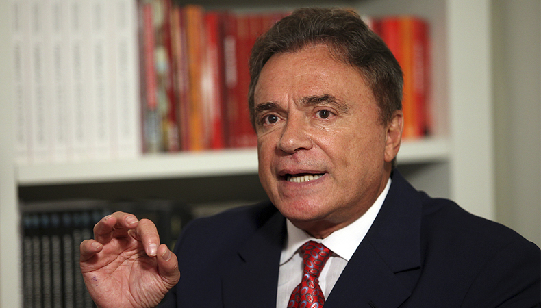 Senador Álvaro Dias