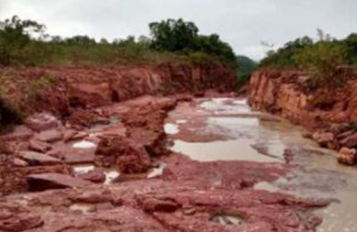 Rodovia usada para escoar soja é destruída pela chuva no Piauí