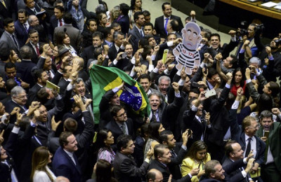 O golpe de 2016 e a democracia no Brasil