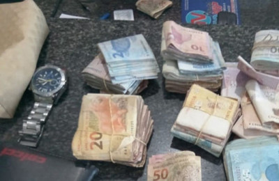 Donos de bar são presos com droga e R$ 22 mil em Piripiri-PI