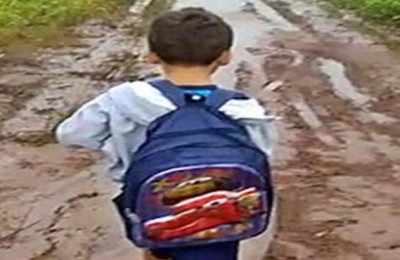 Crianças caminham quilômetros para chegar a escola em Campo Maior-PI