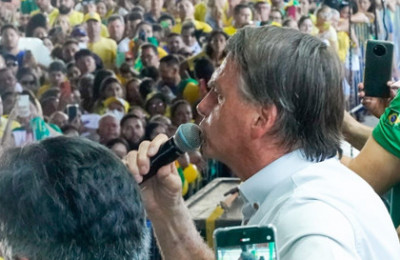 Bolsonaro ataca Lula e destaca avanços no seu governo durante evento em Teresina