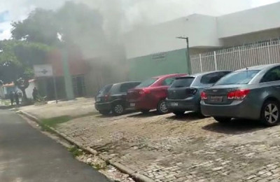 Hospital do Dirceu é atingido por incêndio em Teresina e pacientes são transferidos